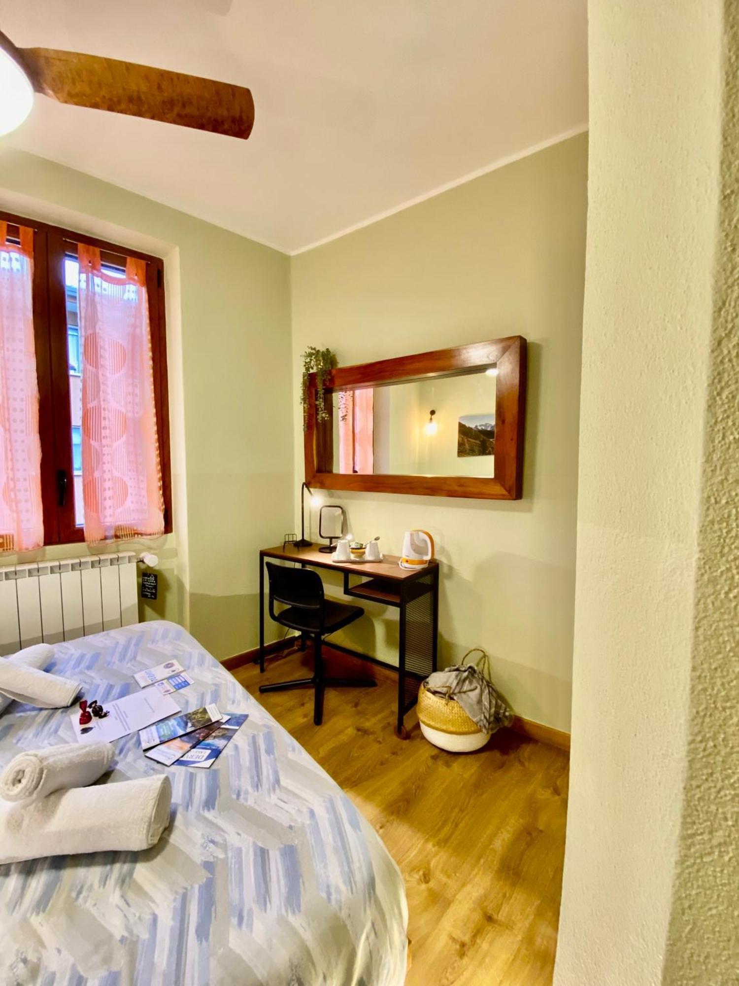La Casa Del Poeta Bed & Breakfast Dervio Ngoại thất bức ảnh
